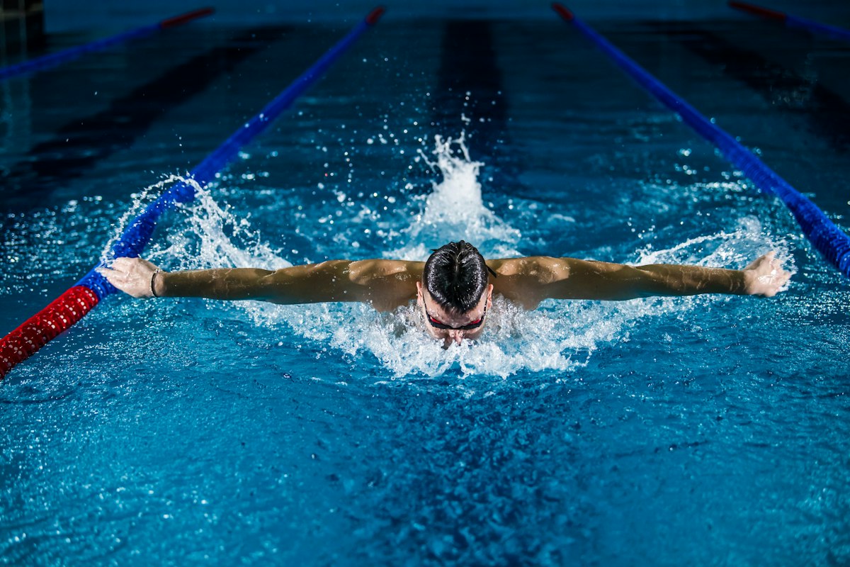 Best Swimming Goggles for Adults: Leak-Proof, Anti-Fog & Wide-View Picks
