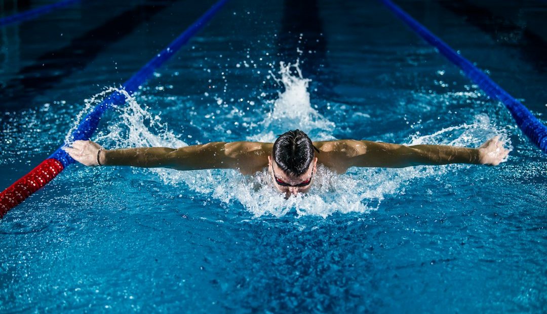 Best Chlorine Resistant Swimsuits for Lap Swimmers (2026) – No Sag!